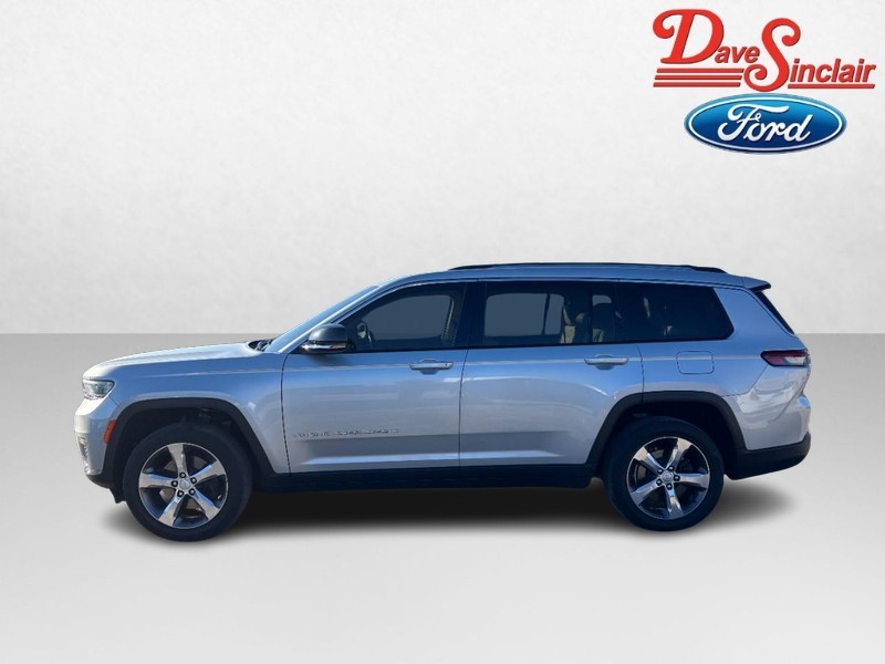 Jeep Grand Cherokee L Vehicle Image 10