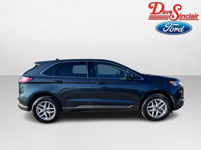 Ford Edge Vehicle Full-screen Gallery Image 05
