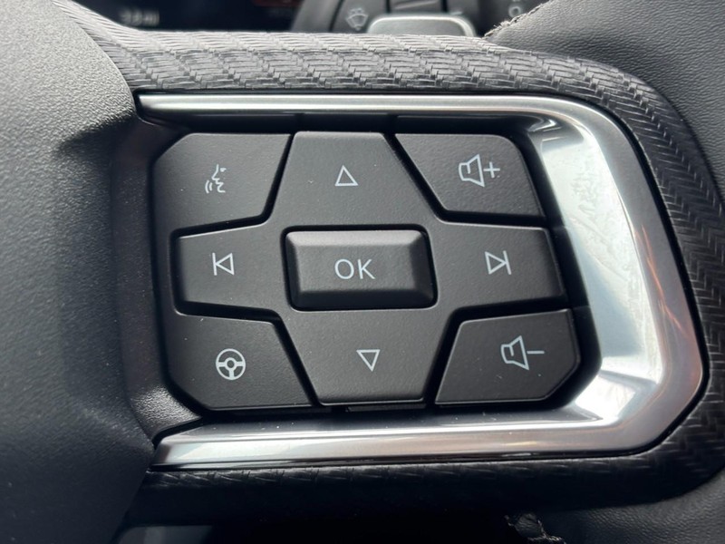 Ford Mustang Vehicle Full-screen Gallery Image 20