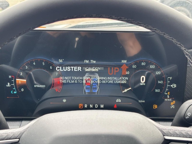 Ford Mustang Vehicle Full-screen Gallery Image 21