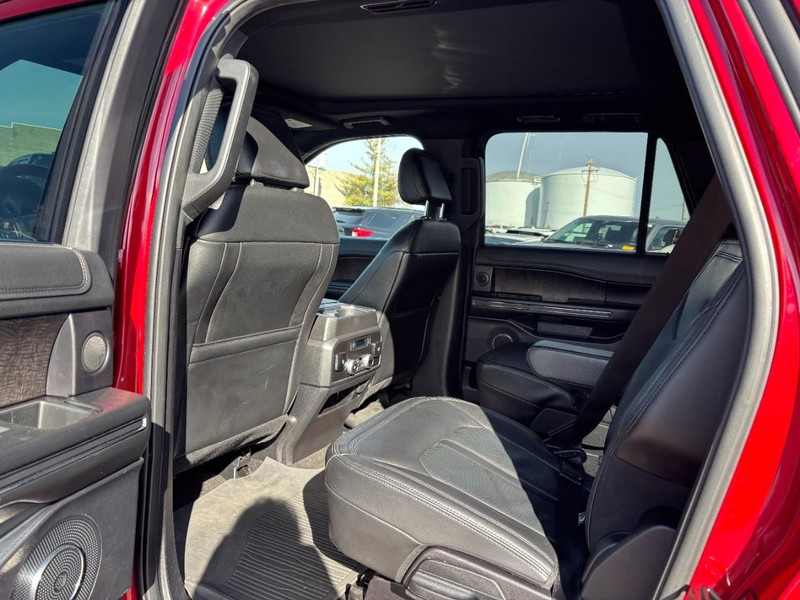 Ford Expedition Max Vehicle Image 13