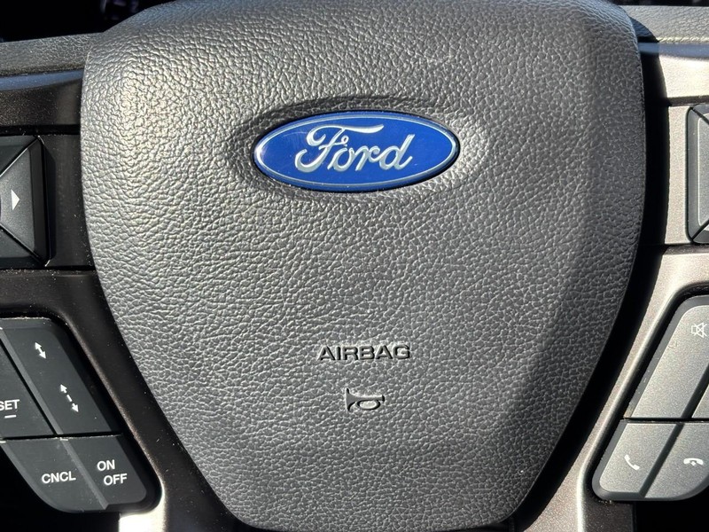 Ford Expedition Max Vehicle Image 21