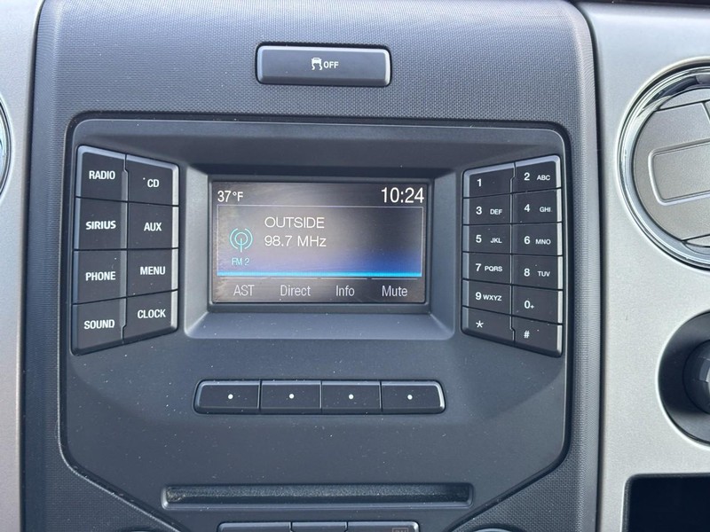 Ford F-150 Vehicle Full-screen Gallery Image 23