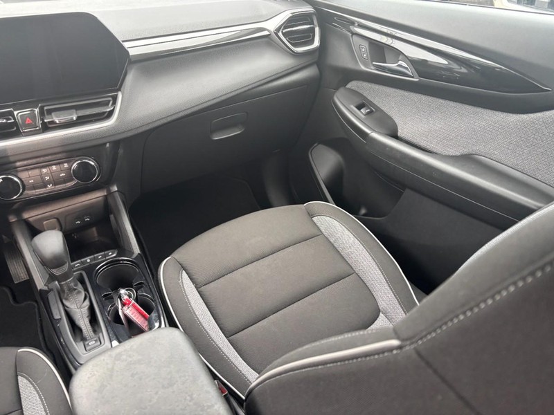 Chevrolet TrailBlazer Vehicle Full-screen Gallery Image 13