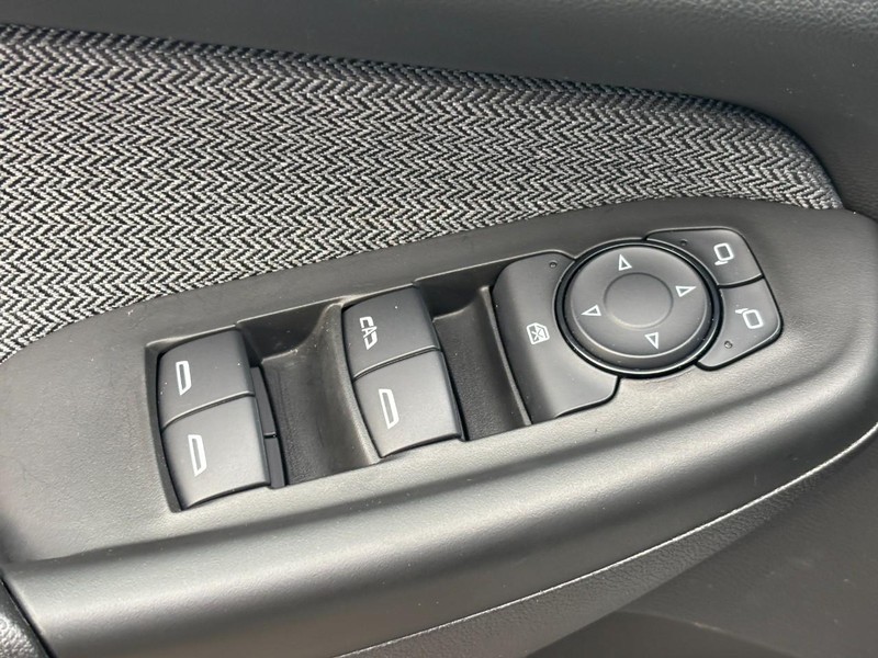 Chevrolet TrailBlazer Vehicle Full-screen Gallery Image 15