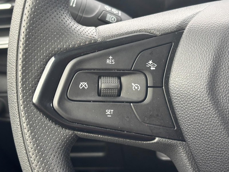 Chevrolet TrailBlazer Vehicle Full-screen Gallery Image 17