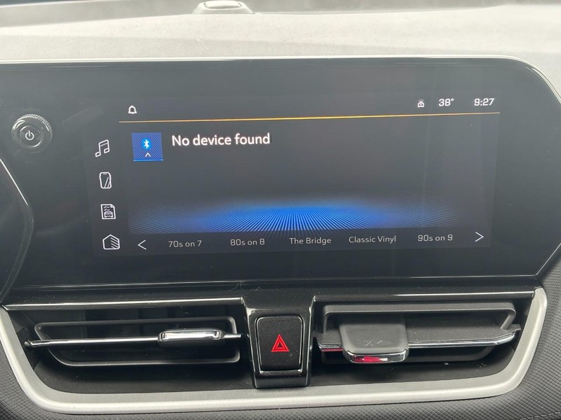 Chevrolet TrailBlazer Vehicle Full-screen Gallery Image 21