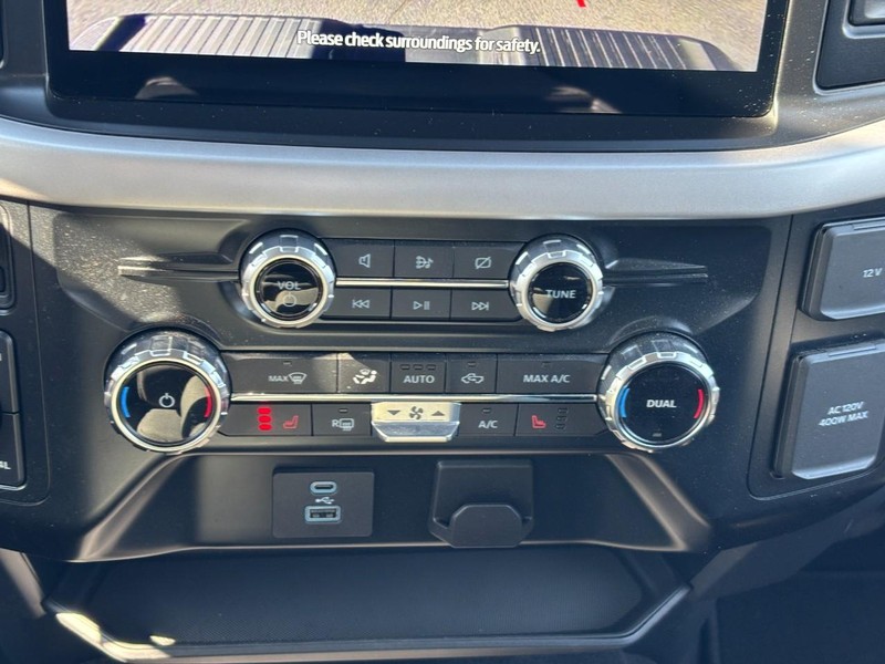 Ford F-150 Vehicle Full-screen Gallery Image 25