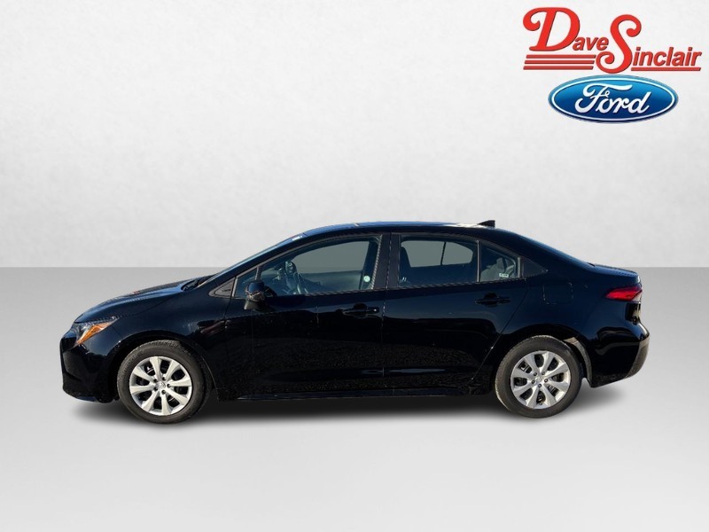 Toyota Corolla Vehicle Full-screen Gallery Image 10