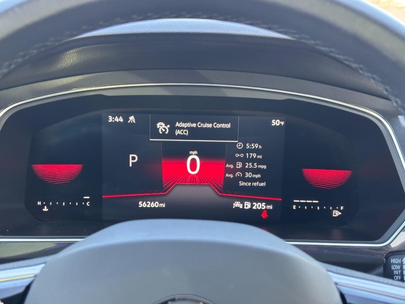 Volkswagen Tiguan Vehicle Image 22