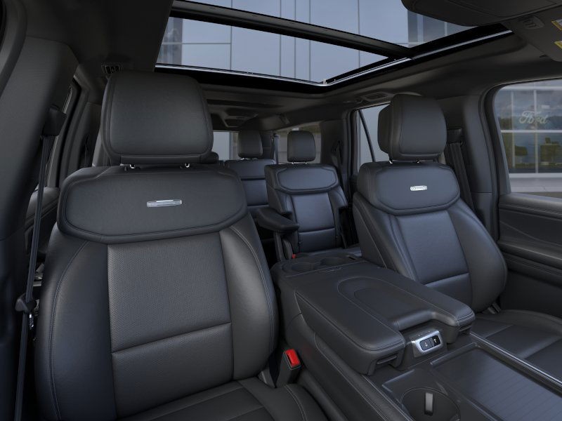 Ford Expedition Max Vehicle Full-screen Gallery Image 12