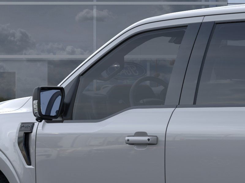 Ford F-150 Vehicle Full-screen Gallery Image 22