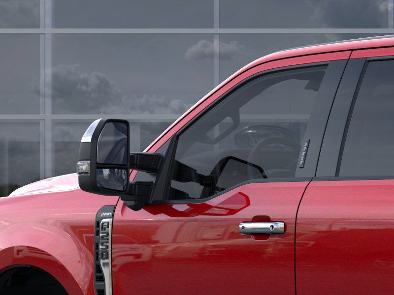 Ford Super Duty F-250 SRW Vehicle Full-screen Gallery Image 22