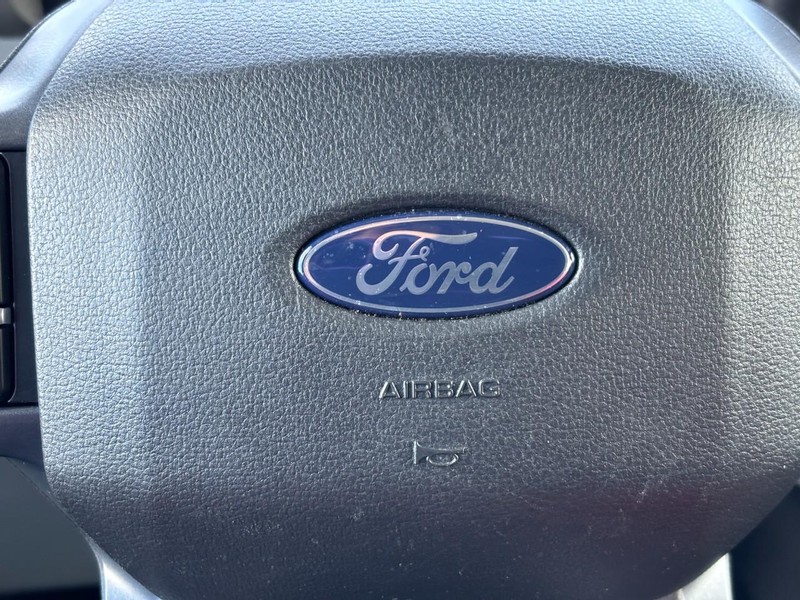 Ford F-150 Vehicle Full-screen Gallery Image 20