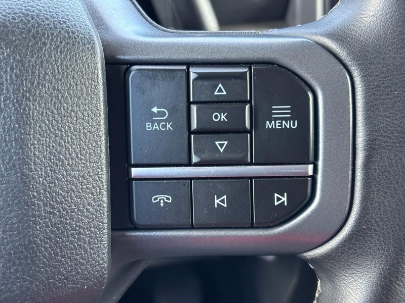 Ford F-150 Vehicle Full-screen Gallery Image 21