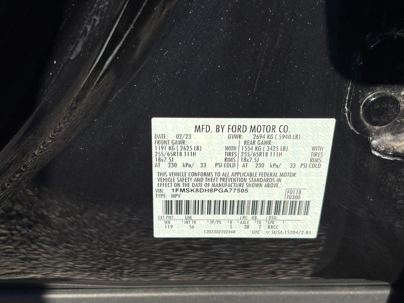 Ford Explorer Vehicle Full-screen Gallery Image 27