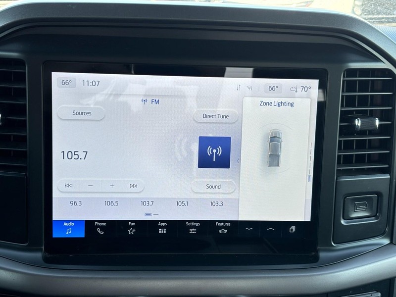 Ford F-150 Vehicle Full-screen Gallery Image 23