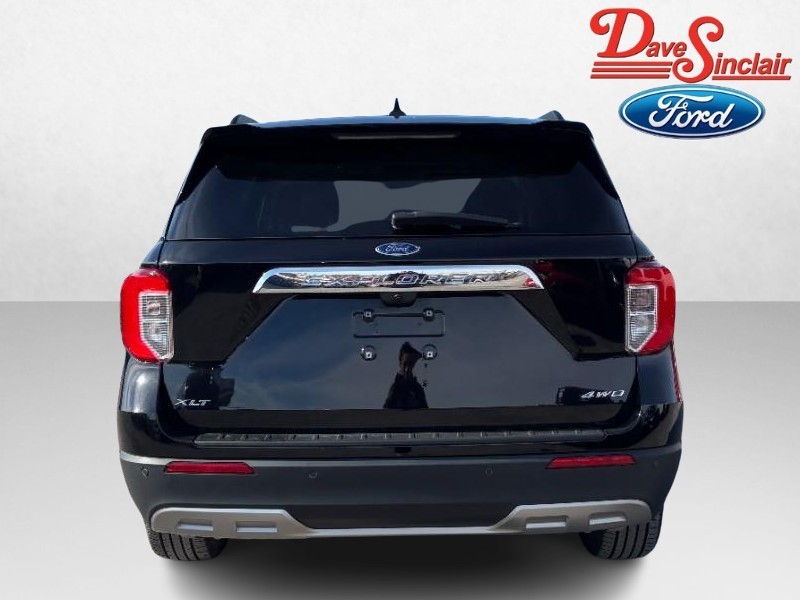 Ford Explorer Vehicle Full-screen Gallery Image 08