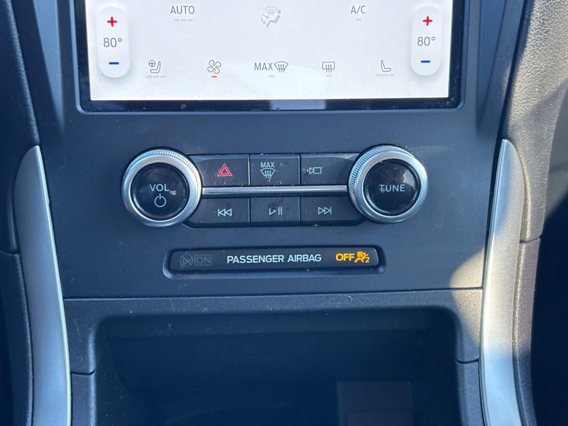 Ford Edge Vehicle Full-screen Gallery Image 25