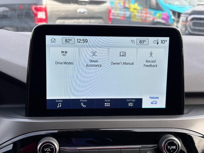 Ford Escape Vehicle Full-screen Gallery Image 25