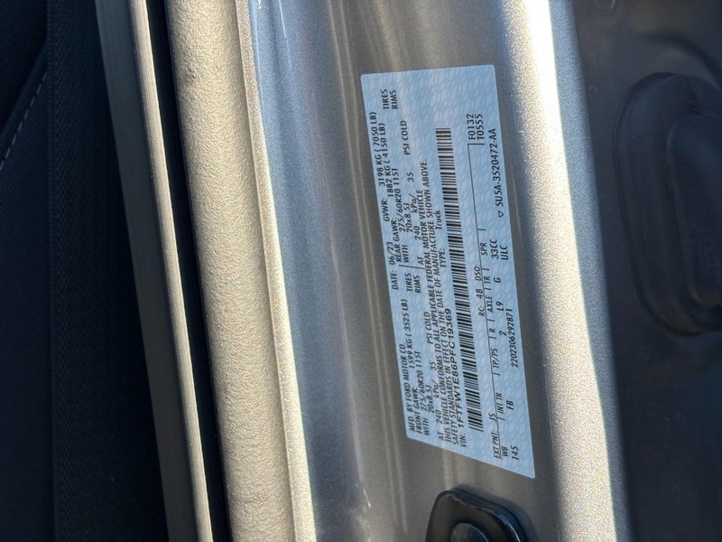 Ford F-150 Vehicle Full-screen Gallery Image 27