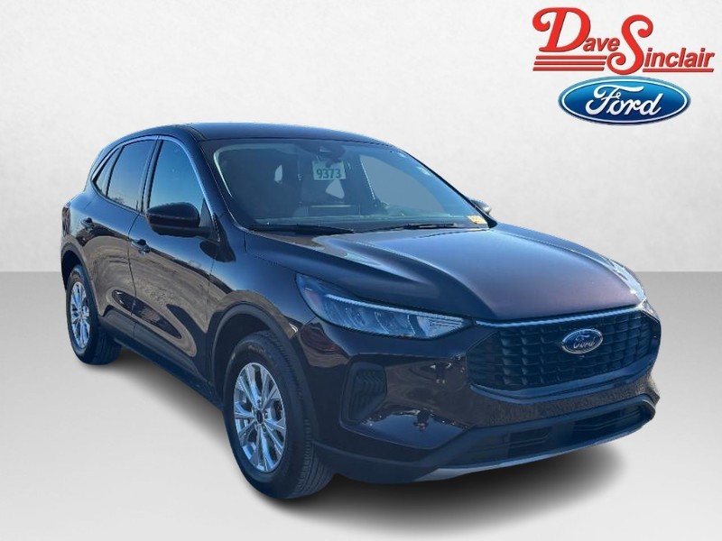 Ford Escape Vehicle Full-screen Gallery Image 04