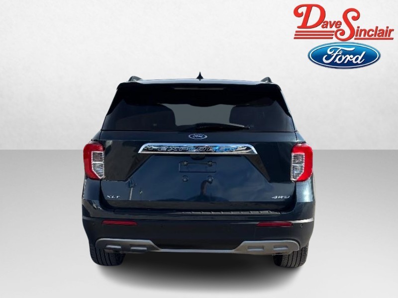 Ford Explorer Vehicle Full-screen Gallery Image 08