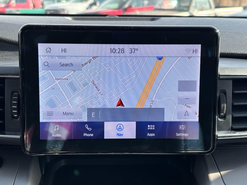 Ford Explorer Vehicle Full-screen Gallery Image 25