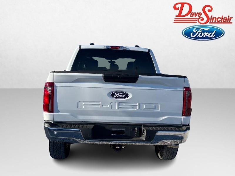 Ford F-150 Vehicle Full-screen Gallery Image 08