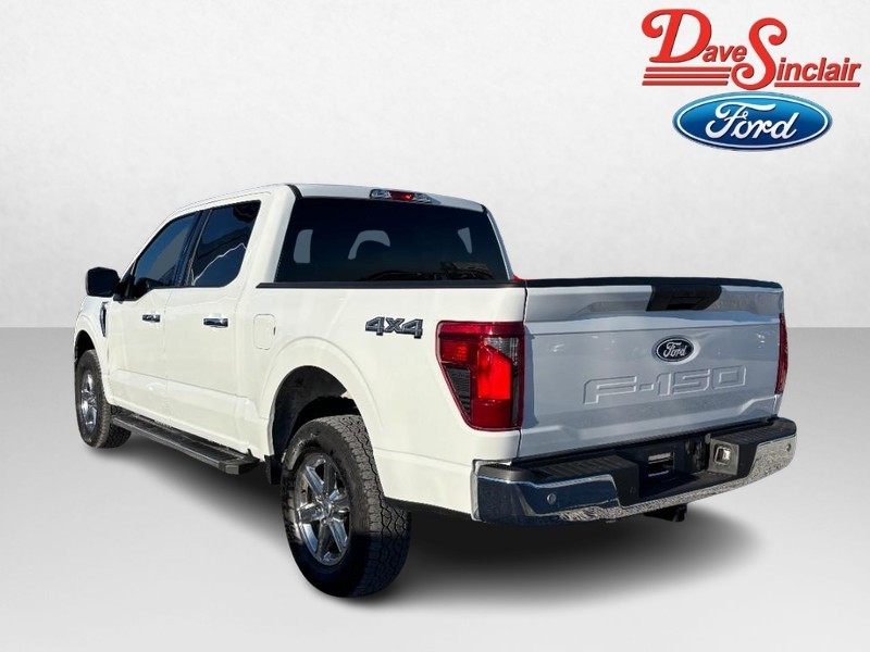 Ford F-150 Vehicle Full-screen Gallery Image 09