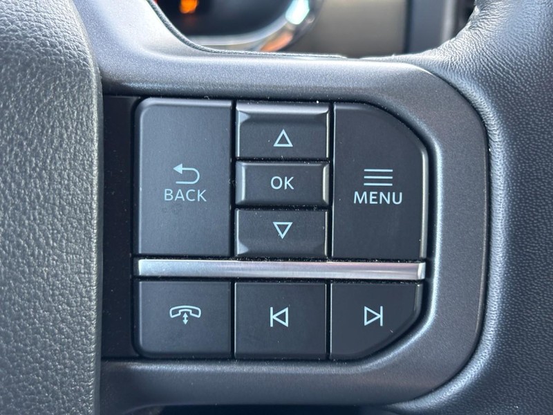 Ford F-150 Vehicle Full-screen Gallery Image 21