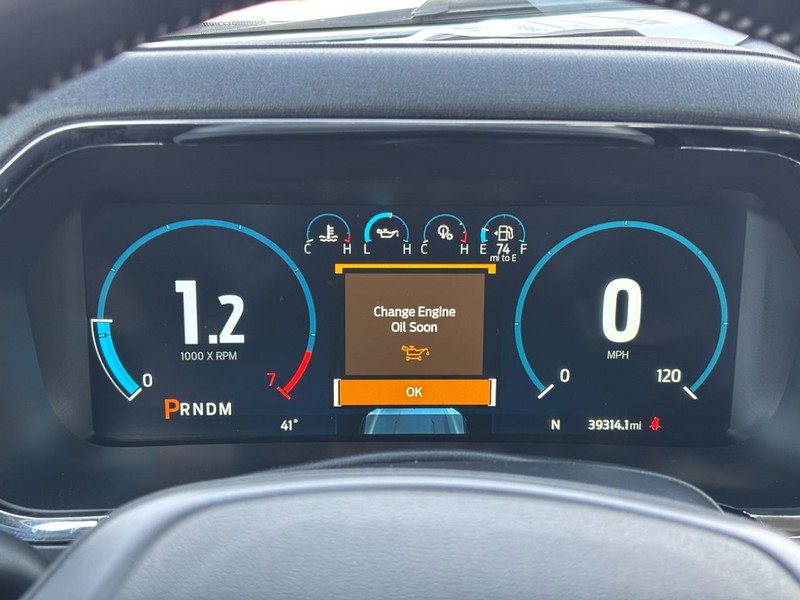 Ford F-150 Vehicle Full-screen Gallery Image 22