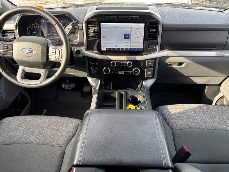 Ford F-150 Vehicle Full-screen Gallery Image 14