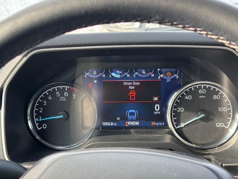 Ford F-150 Vehicle Full-screen Gallery Image 22