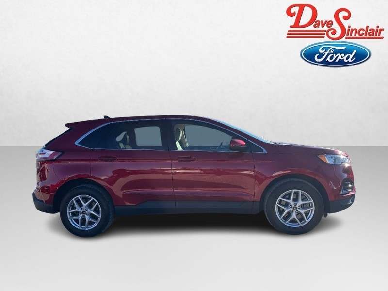 Ford Edge Vehicle Full-screen Gallery Image 05