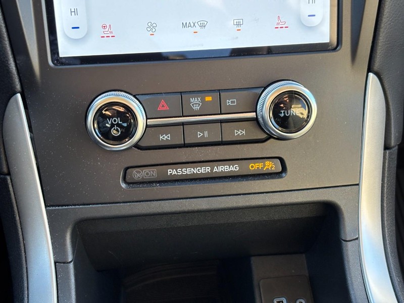 Ford Edge Vehicle Full-screen Gallery Image 25