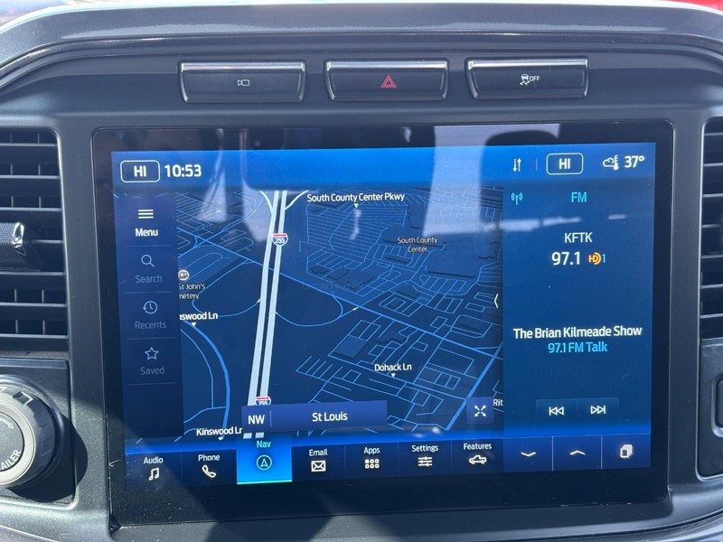 Ford F-150 Vehicle Full-screen Gallery Image 24