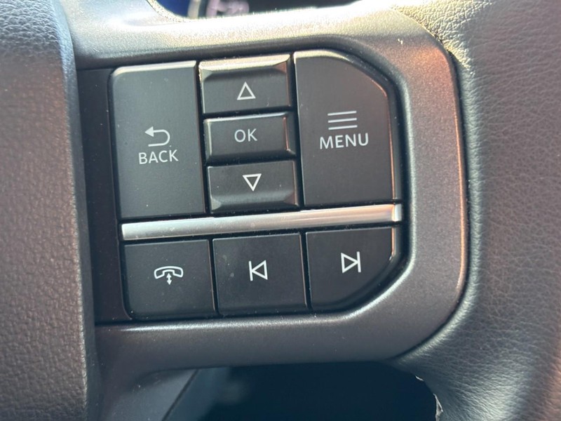 Ford F-150 Vehicle Full-screen Gallery Image 21