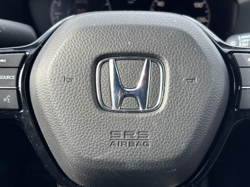 Honda HR-V Vehicle Full-screen Gallery Image 20