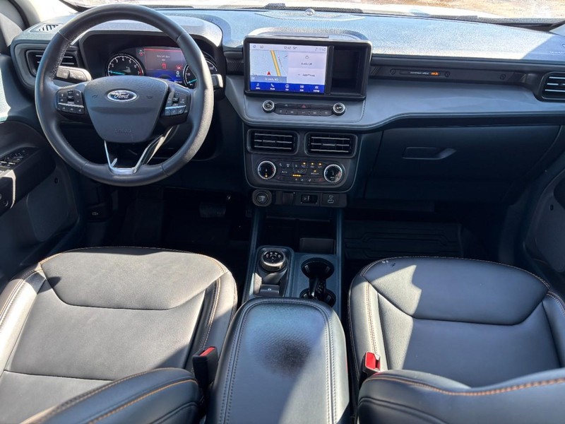 Ford Maverick Vehicle Image 14