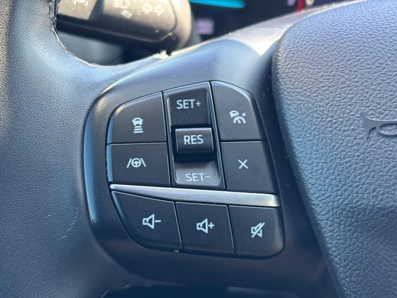 Ford Maverick Vehicle Image 19