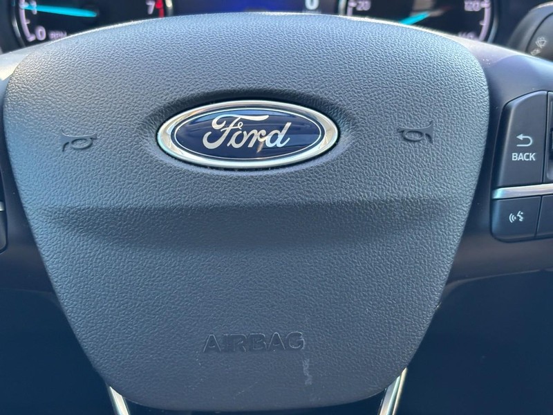 Ford Maverick Vehicle Image 20