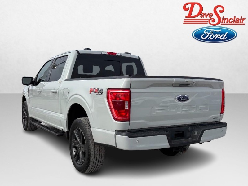 Ford F-150 Vehicle Full-screen Gallery Image 09