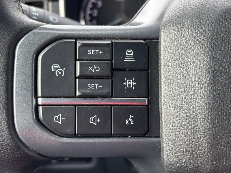 Ford F-150 Vehicle Full-screen Gallery Image 20