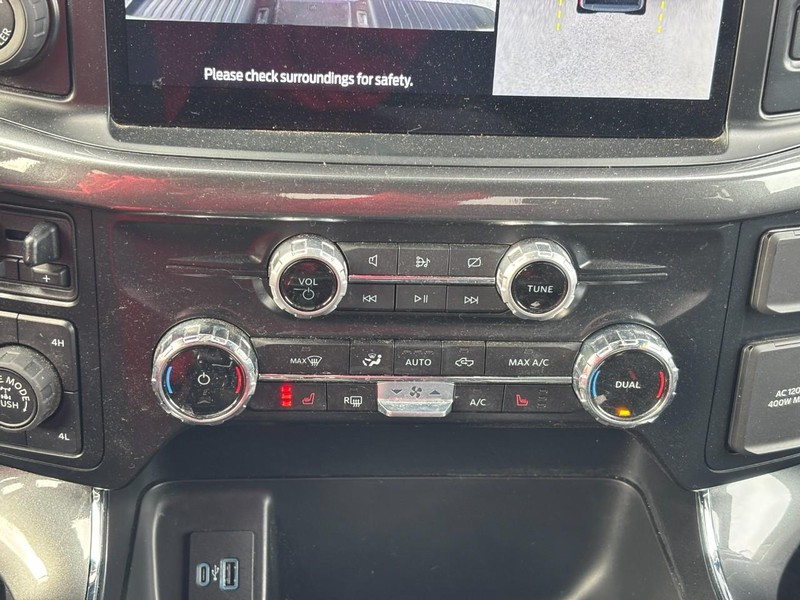 Ford F-150 Vehicle Full-screen Gallery Image 26