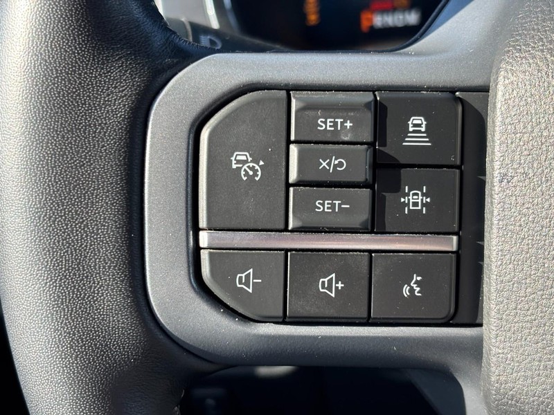 Ford F-150 Vehicle Full-screen Gallery Image 19