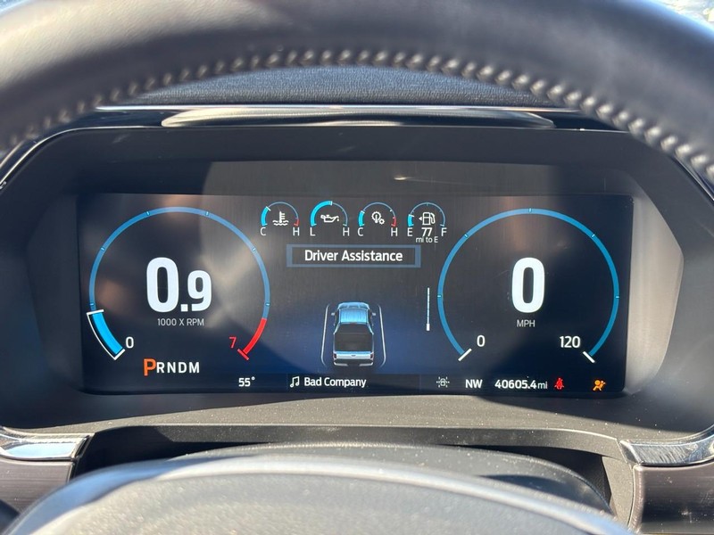 Ford F-150 Vehicle Full-screen Gallery Image 22