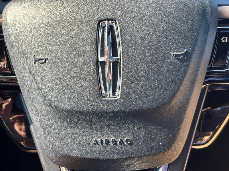 Lincoln Corsair Vehicle Image 20