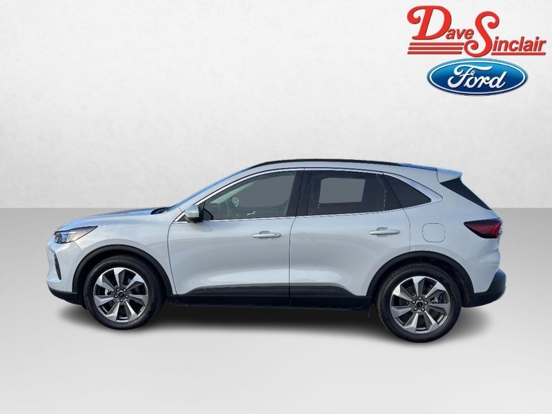 Ford Escape Vehicle Full-screen Gallery Image 10