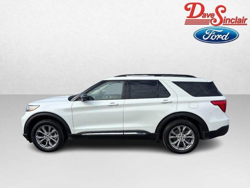 Ford Explorer Vehicle Full-screen Gallery Image 10